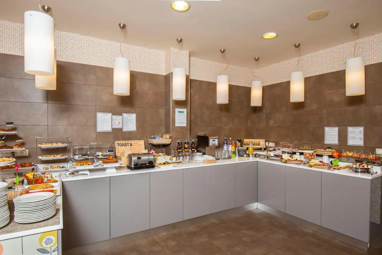 Accademia Hotel Rimini
